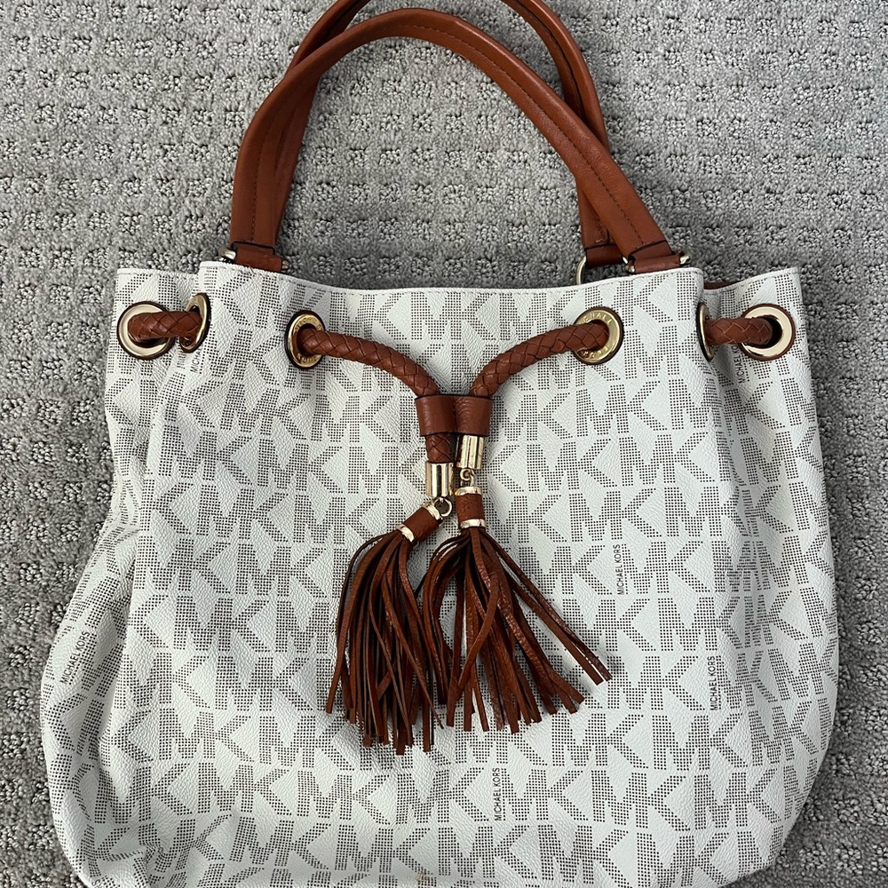 Michael Kors purse